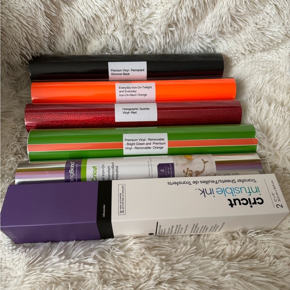Cricut Materials - Picture 1 of 1